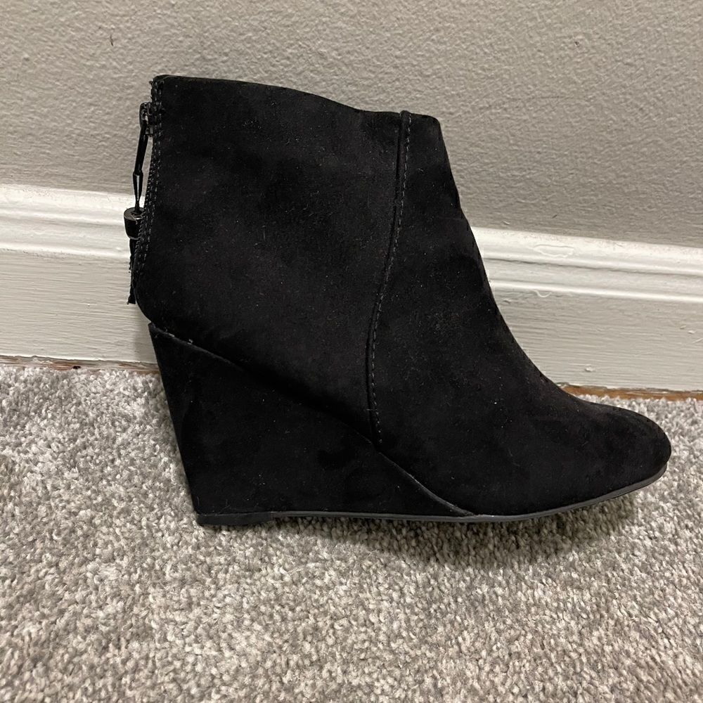 Charming charlie suede booties 